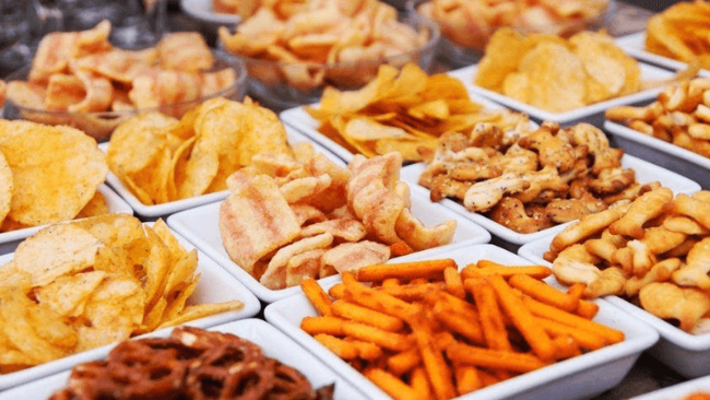 Berjualan Camilan atau Makanan