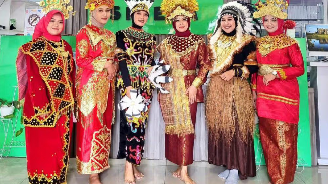 Penyewaan Kostum dan Tata Rias
