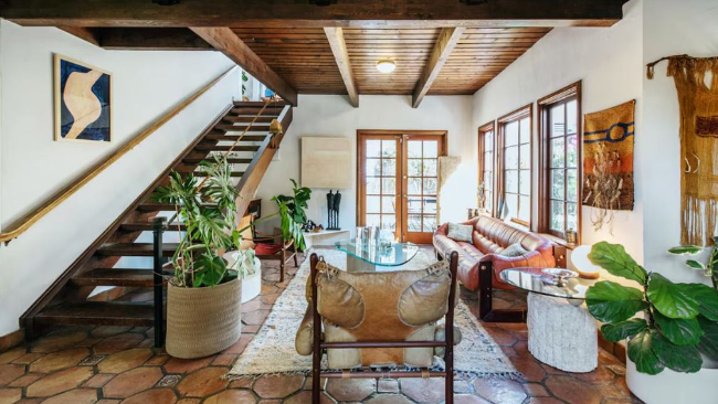 Rental Properti Jangka Pendek (Airbnb_Homestay)